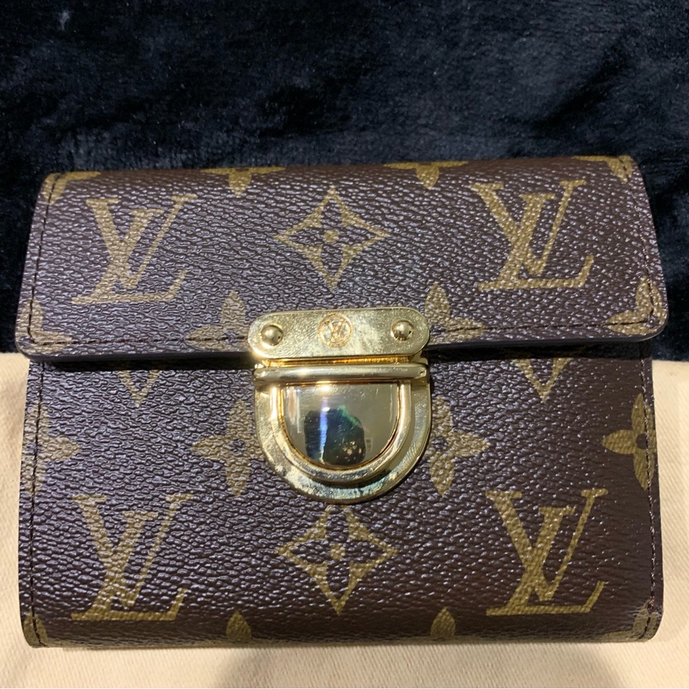 LOUIS VUITTON Koala Monogram Trifold Portefeuille
